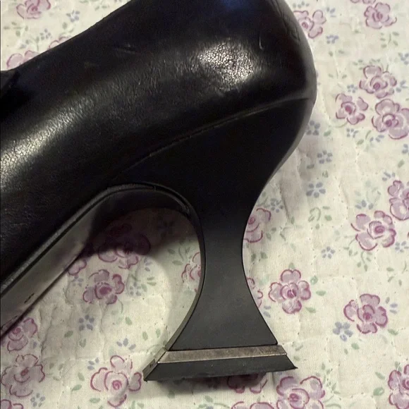 John Fluevog Black Pointed Mary Jane Heels with Decorative Buckles - Picture 4 of 8